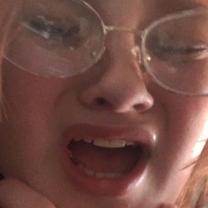 Meet your Posher, Rayne